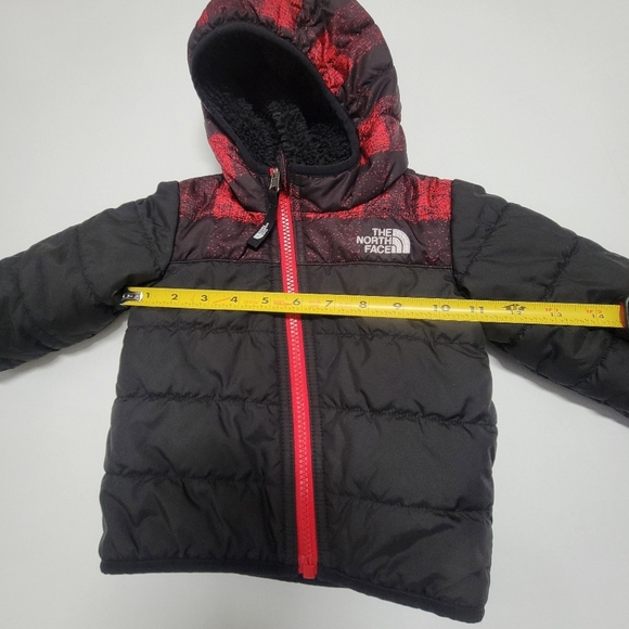 The north face Reversible hooded Fleece puffer jacket Infant 3-6 M. - Picture 10 of 10